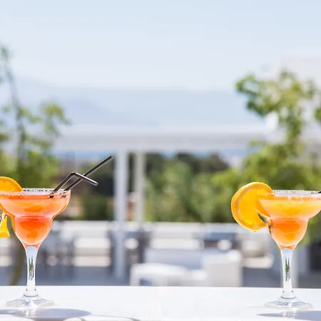 Cycladic Islands & Hotel Agia Anna (Naxos)