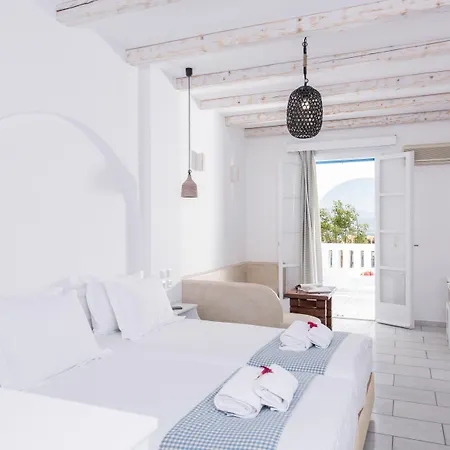 Cycladic Islands & Hotel 4*
