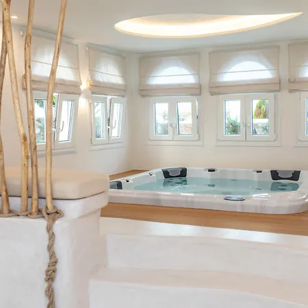 Cycladic Islands & 4* Agia Anna (Naxos)