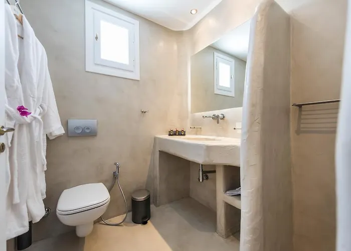 Cycladic Islands & Отель