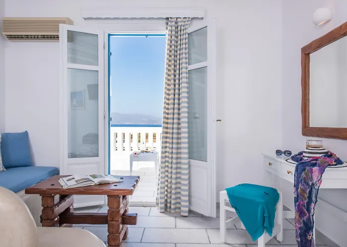 Cycladic Islands & Айя-Анна