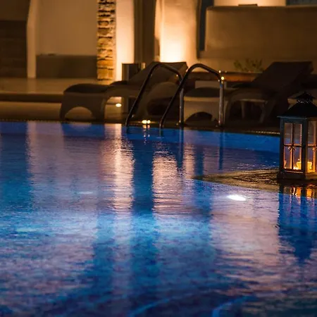 Cycladic Islands & 4*