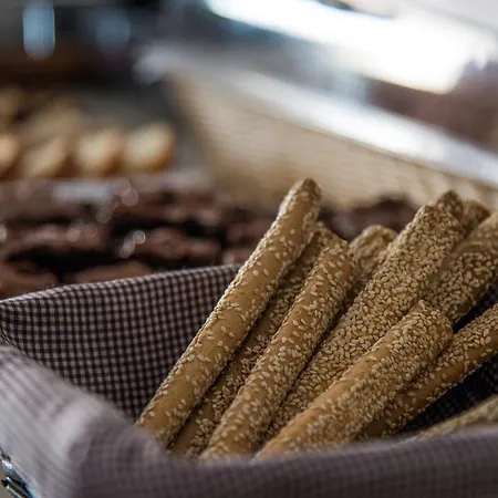 Cycladic Islands & 4* Agia Anna (Naxos)