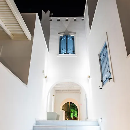 Cycladic Islands & Ξενοδοχείο 4*