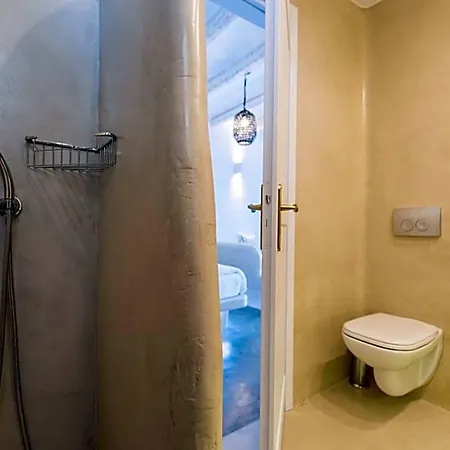 Cycladic Islands & 4* Agia Anna (Naxos)