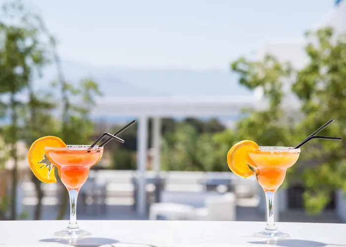 Cycladic Islands & Otel Agia Anna (Naxos)