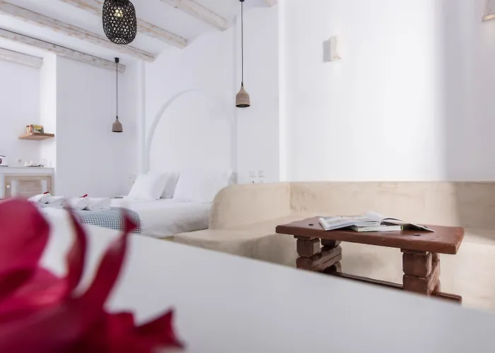Hotel Cycladic Islands & Agia Anna (Naxos)