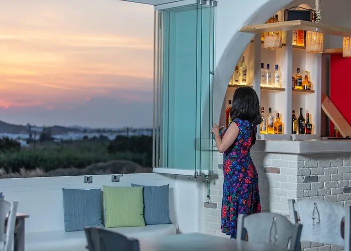 Cycladic Islands & Hotel Agia Anna (Naxos)